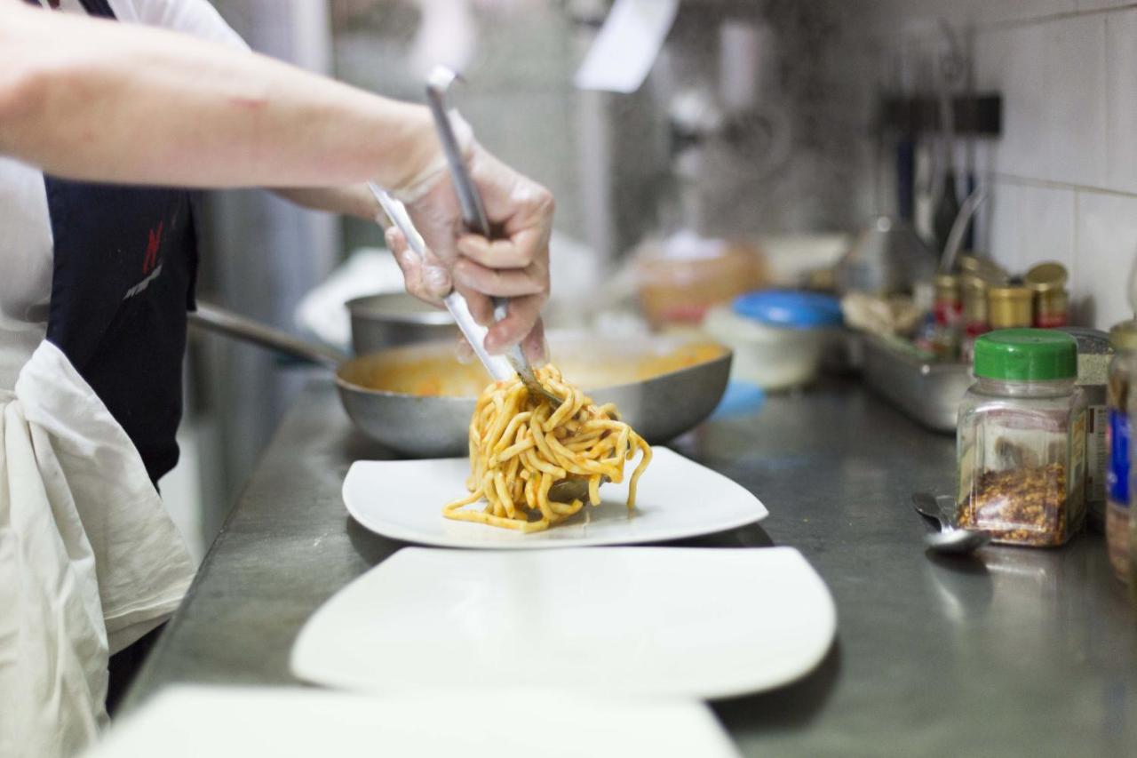 Hotel Ristorante Umbria Orvieto Eksteriør bilde