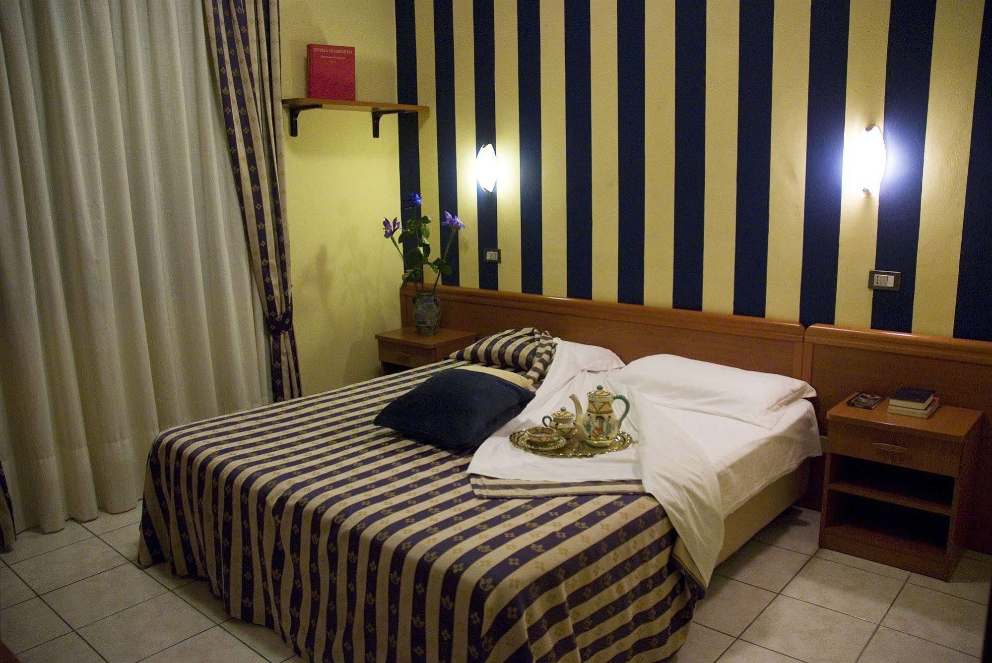 Hotel Ristorante Umbria Orvieto Eksteriør bilde