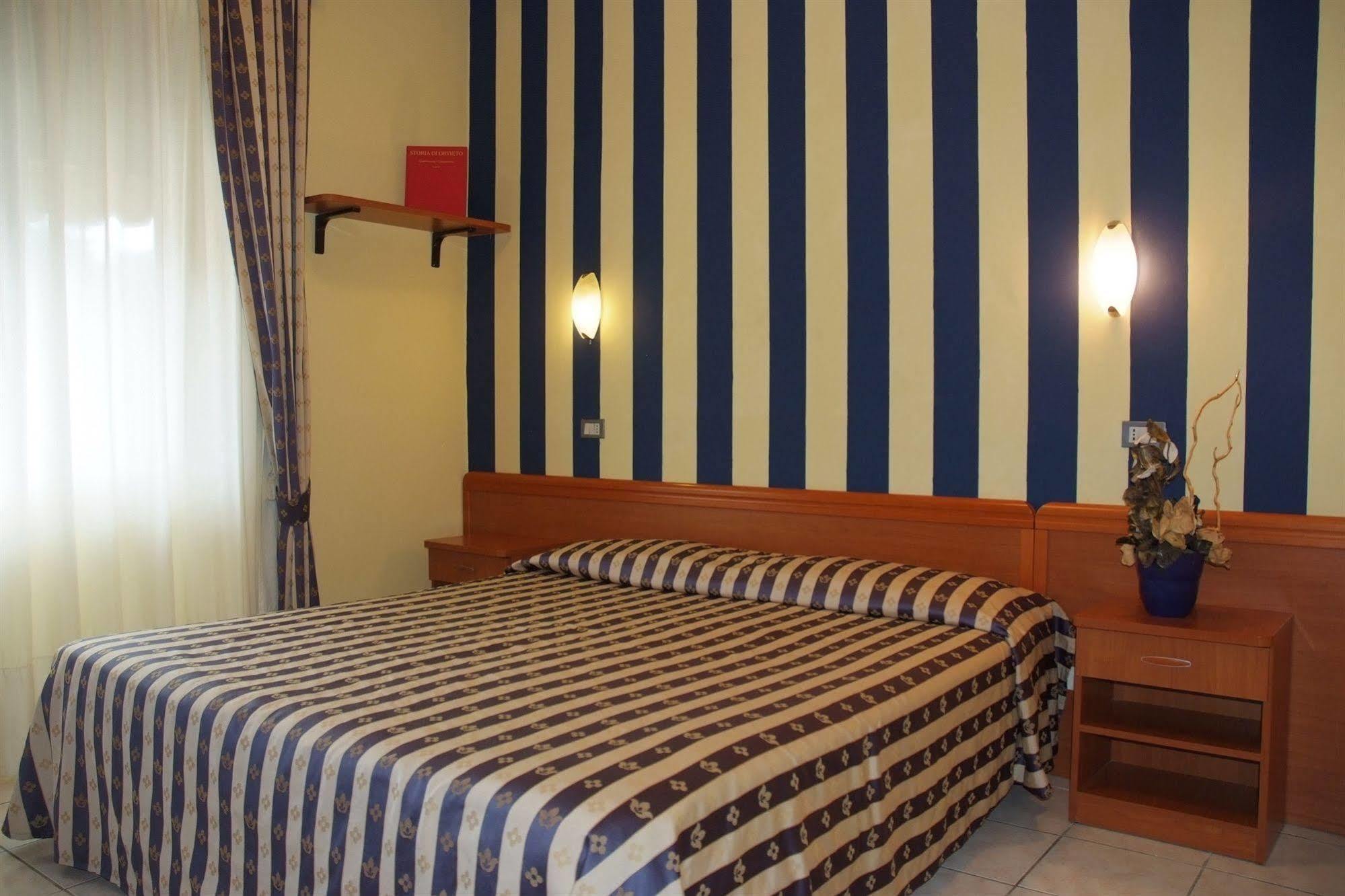 Hotel Ristorante Umbria Orvieto Eksteriør bilde