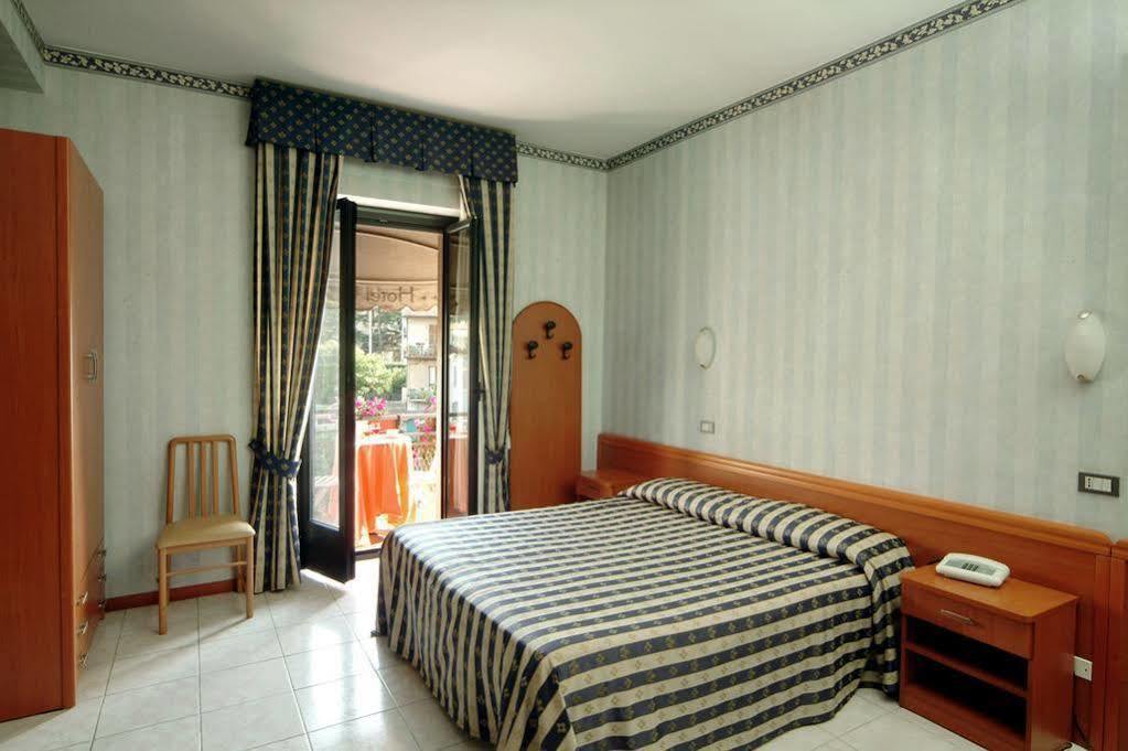 Hotel Ristorante Umbria Orvieto Eksteriør bilde